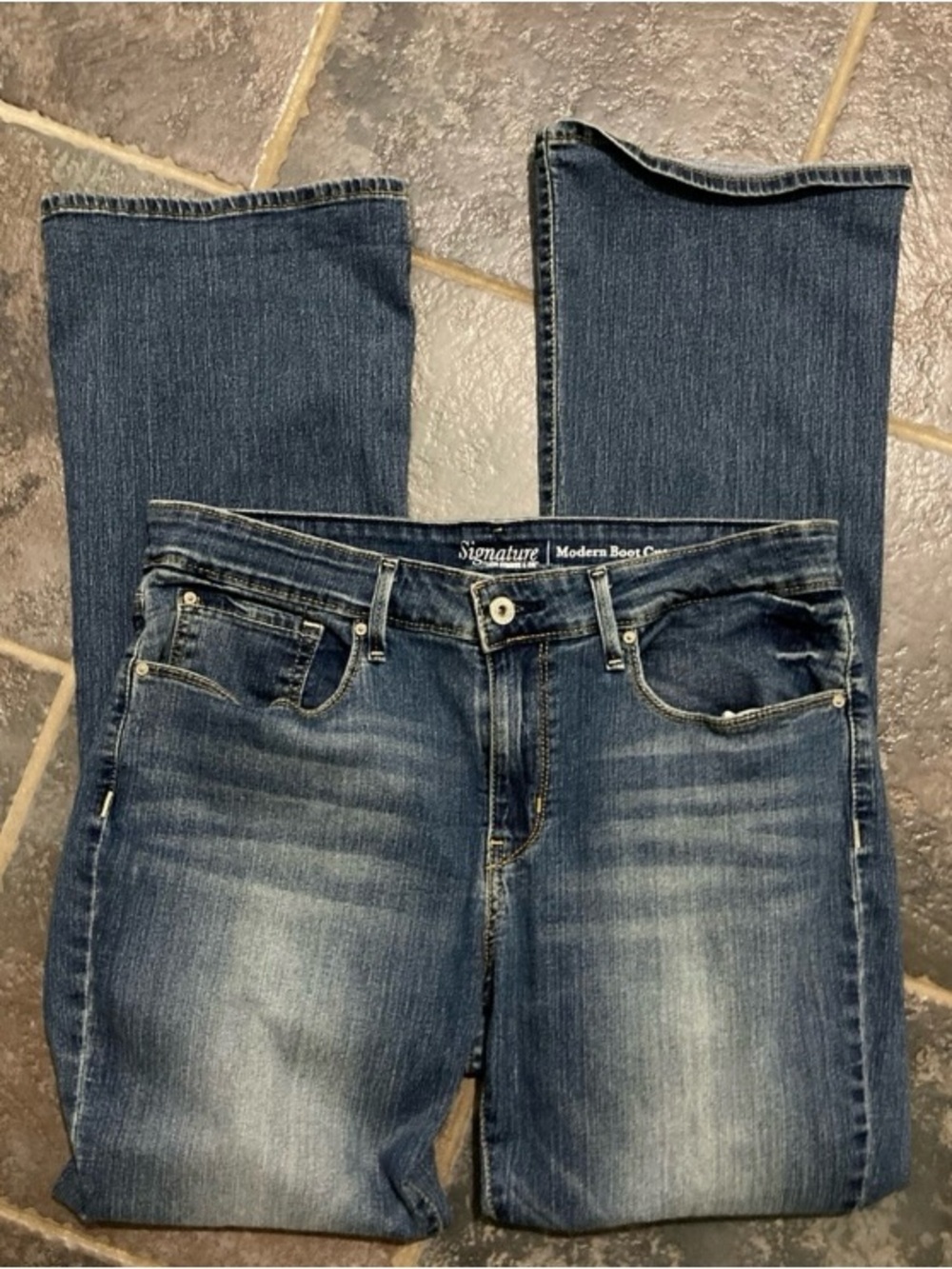 Levi’s Signature Modern Boot Cut Women's Jeans - Dark Blue Size 16